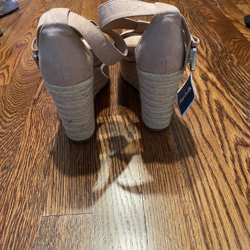 Wedges - Picture 3 of 4